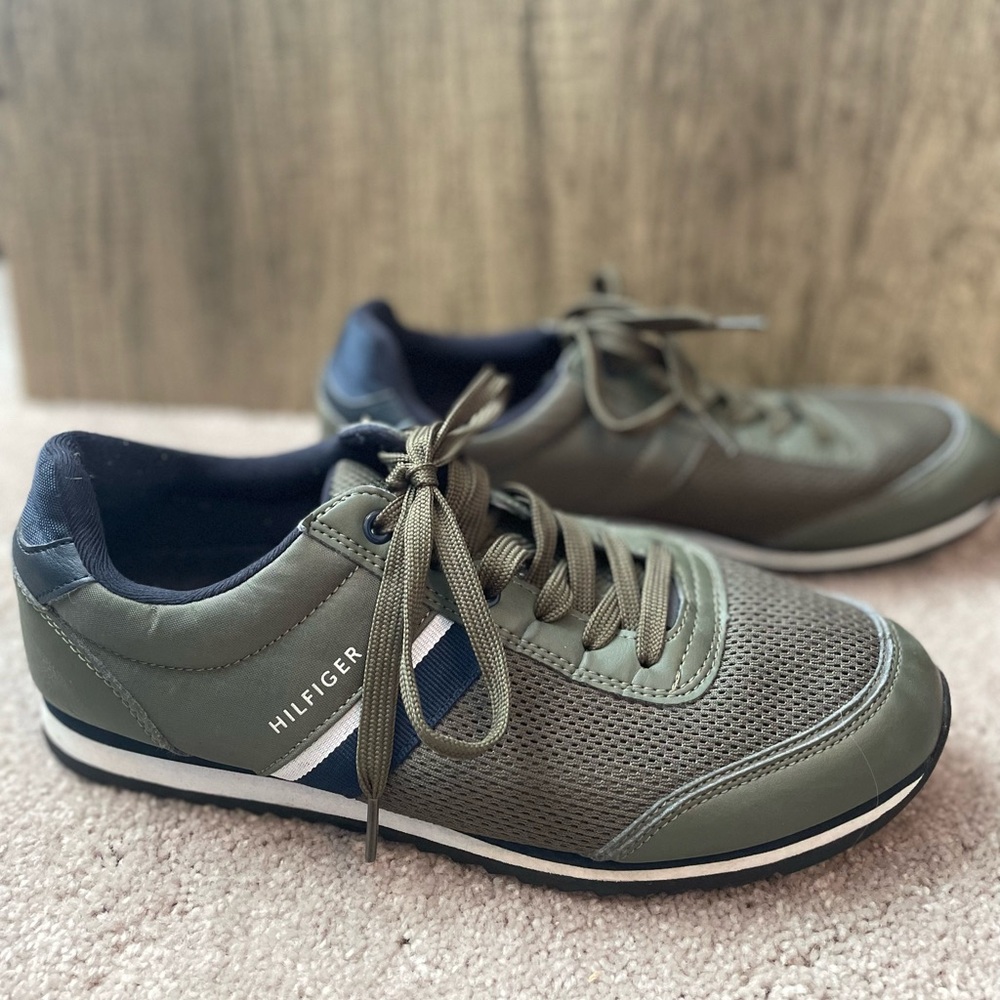 Men’s Tommy Hilfiger sneakers
